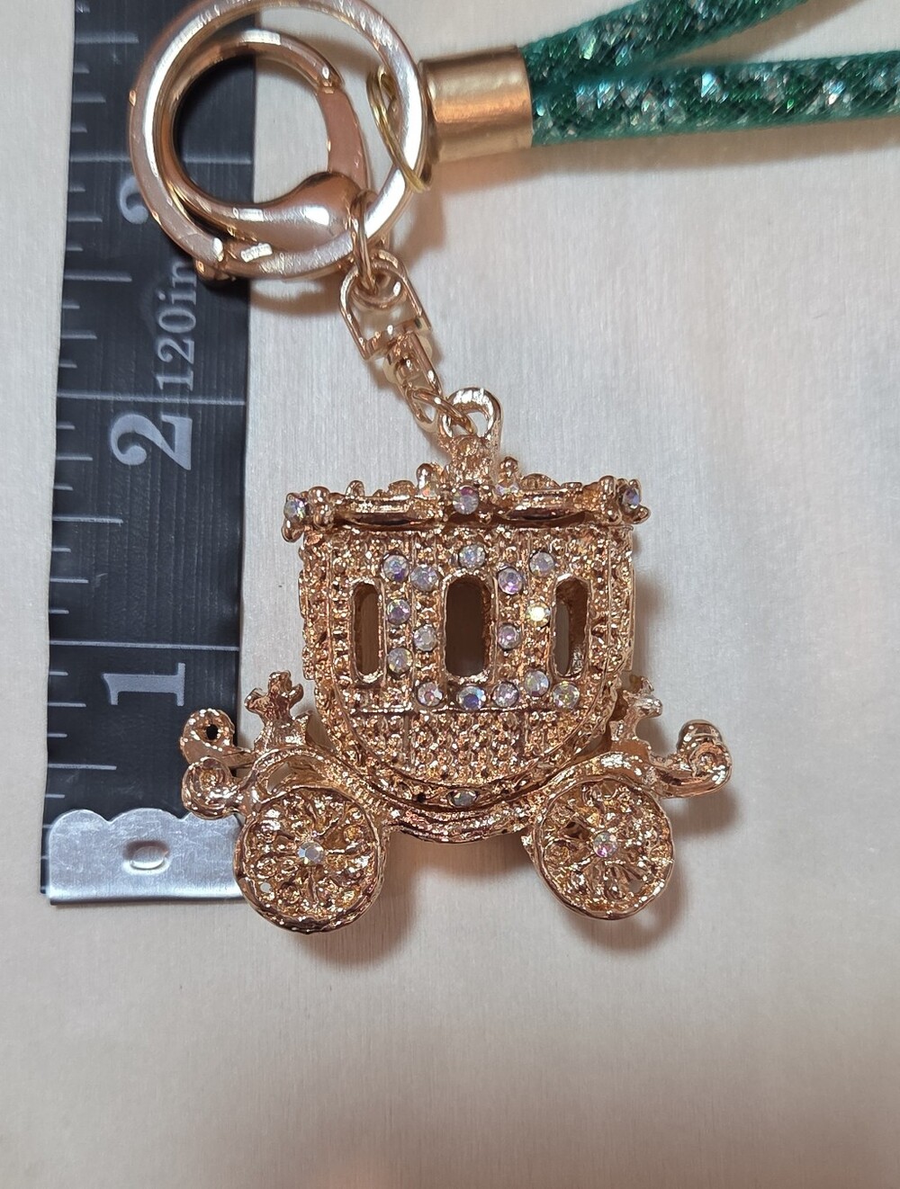 ✨ Luxury Rhinestone Cinderella Carriage Bag Charm & Keychain ✨ - Picture 15 of 16